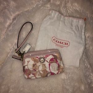 NWOT Coach double pocket wristlet